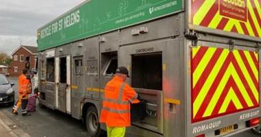 Recycling vehicle